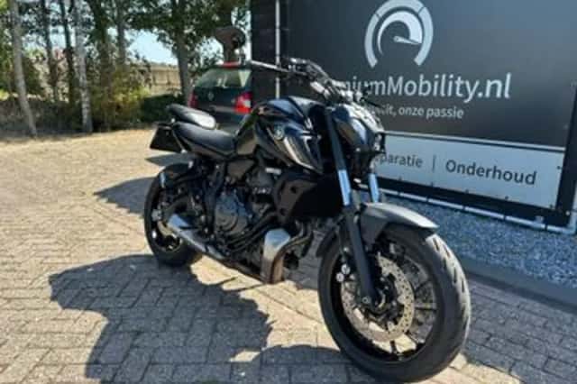 Yamaha MT-07 Pure (2024) thumbnail 2