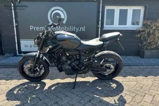 Yamaha MT-07 Pure (2024) thumbnail 5