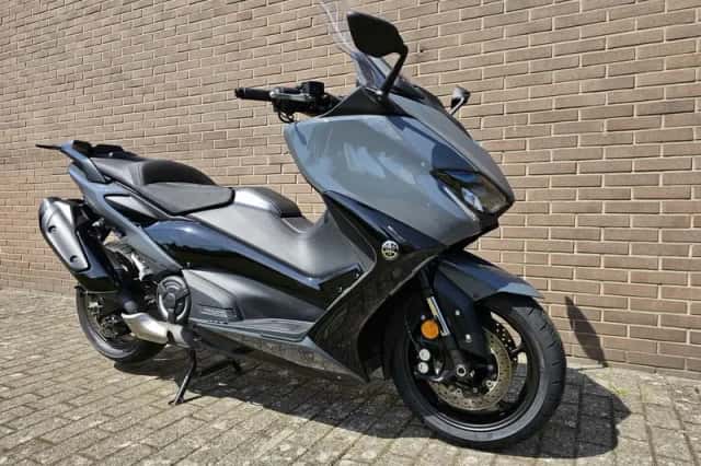 Yamaha TMAX (2022) thumbnail 2