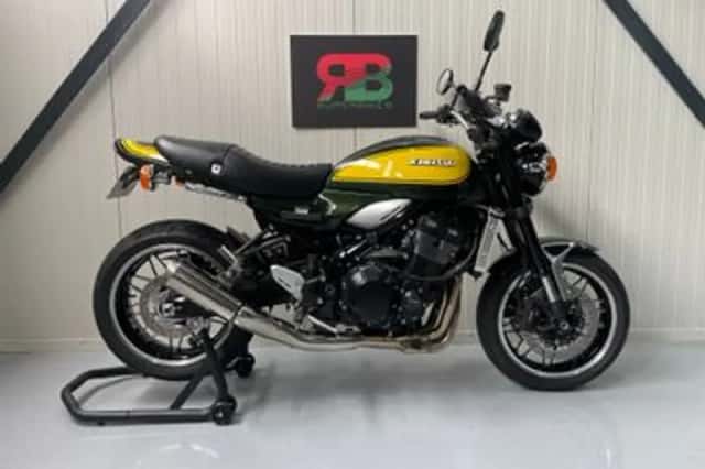 Kawasaki Z900RS (2024) thumbnail 1