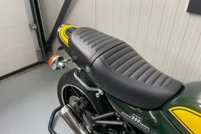 Kawasaki Z900RS (2024) thumbnail 4
