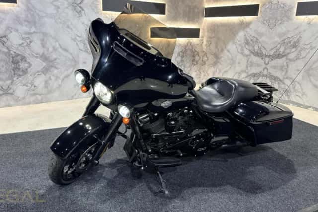 Harley-Davidson Street Glide (2022) thumbnail 4
