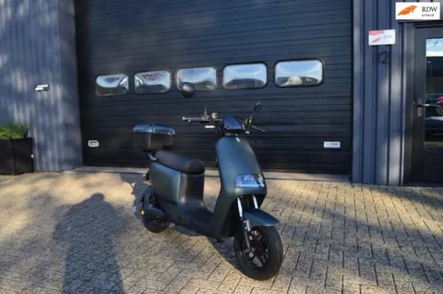 Senzo Bromscooter Balance (2024) thumbnail 1