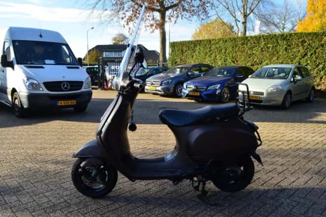 Vespa Bromscooter S 50 (2012) thumbnail 3