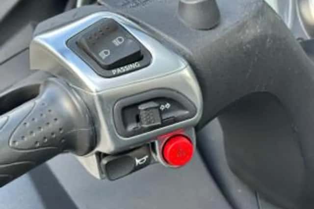 Piaggio MP3 (2019) thumbnail 4