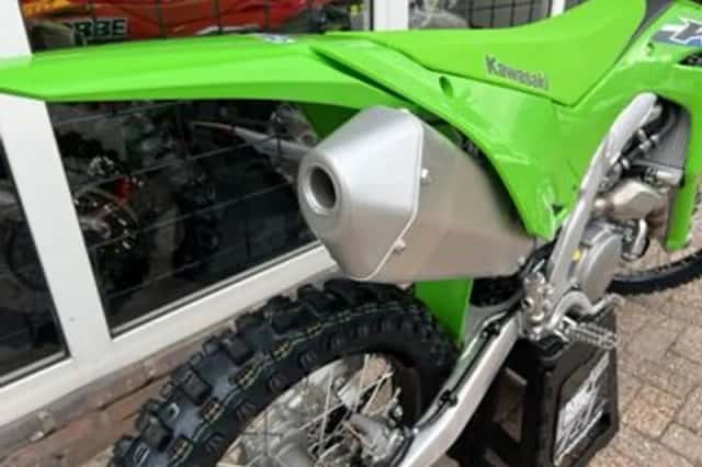 Kawasaki KX450 (2026) thumbnail 3