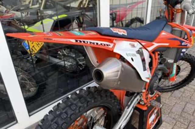 KTM 450 SX-F Factory Edition (2017) thumbnail 4