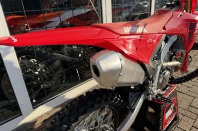 Honda CRF 250 R (2026) thumbnail 3