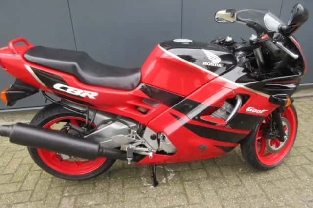 Honda CBR 600 (1991) thumbnail 3