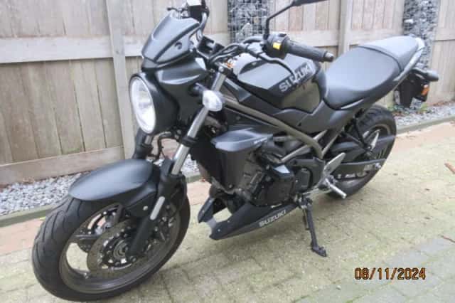 Suzuki SV650 (2023) thumbnail 2