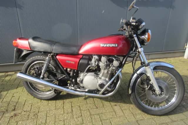 Suzuki GS 750 (1977) thumbnail 1