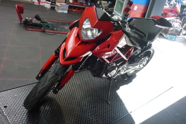 Ducati Hypermotard (2012) thumbnail 2