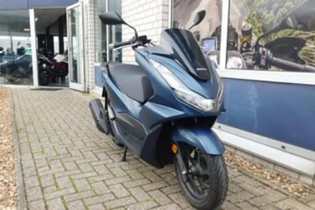 Honda PCX 125 (2023) thumbnail 2