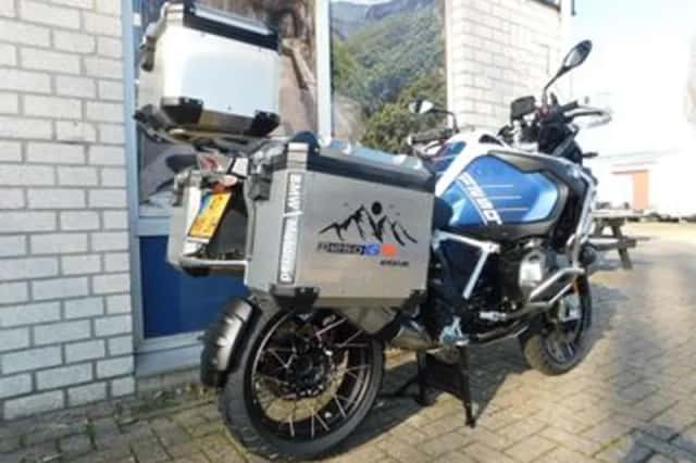 BMW R 1250 GS Adventure (2024) thumbnail 3