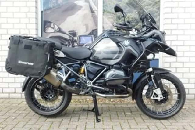 BMW R 1200 GS Adventure (2016) thumbnail 1