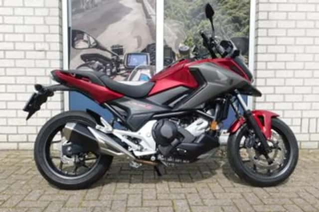 Honda NC 750 XA dealer onderhouden (2019) thumbnail 1