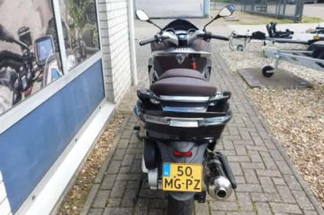 Piaggio X10 500 (2016) thumbnail 3