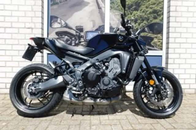 Yamaha MT-09 Y-AMT (2024) thumbnail 1