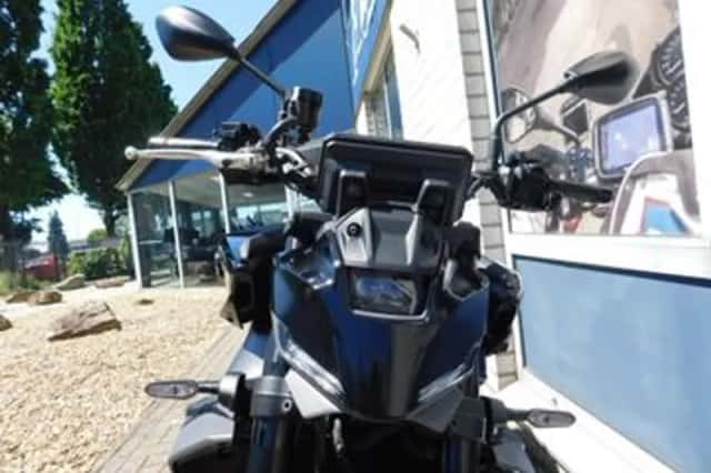 Yamaha MT-09 Y-AMT (2024) thumbnail 4