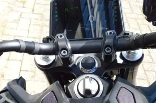 Yamaha MT-09 Y-AMT (2024) thumbnail 5