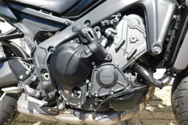 Yamaha MT-09 Y-AMT (2024) thumbnail 6