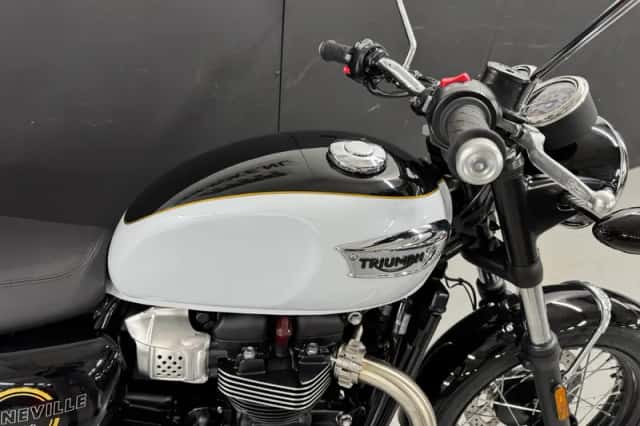 Triumph Bonneville T100 (2026) thumbnail 5