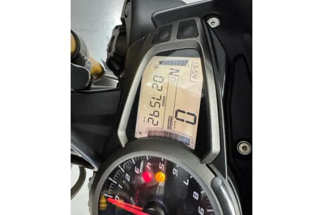 Triumph Speed Triple 1050 (2016) thumbnail 4
