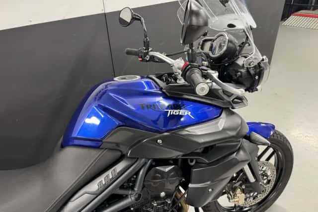 Triumph Tiger 800 (2012) thumbnail 5