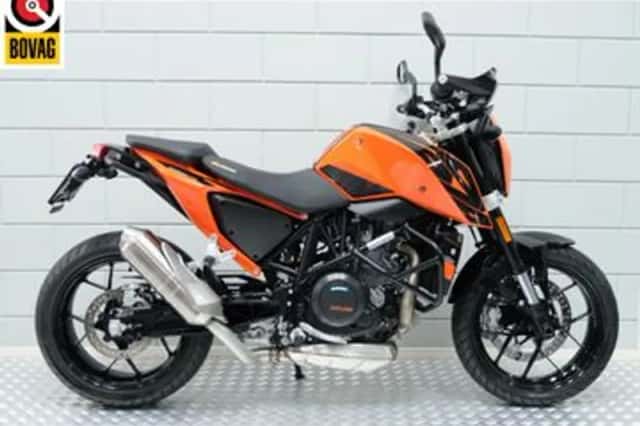 KTM 690 Duke (2017) thumbnail 1