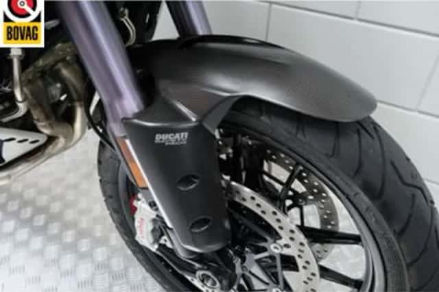 Ducati Multistrada V4S (2021) thumbnail 3
