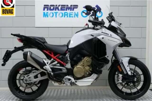 Ducati Multistrada V4S (2021) thumbnail 1