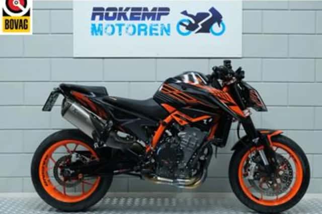 KTM 890 Duke (2020) thumbnail 1