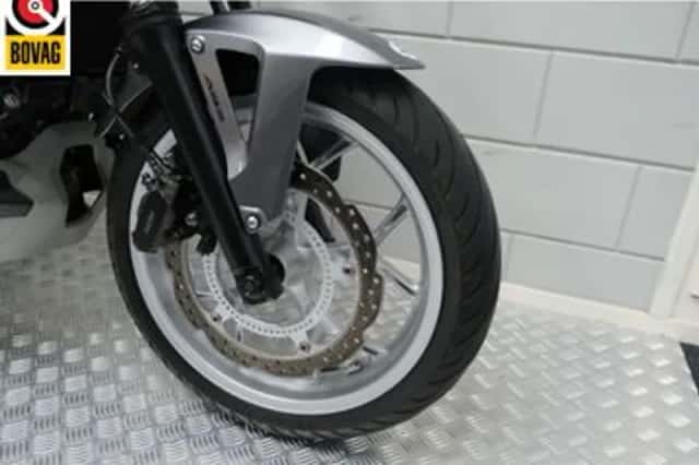 Honda NC750X (2016) thumbnail 2