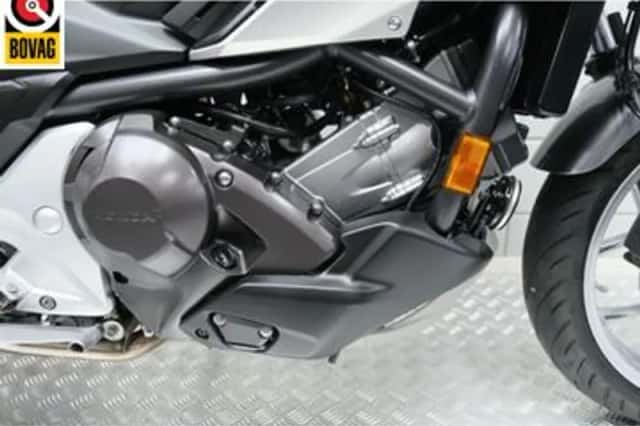 Honda NC750X (2016) thumbnail 4