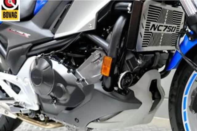 Honda NC750X (2017) thumbnail 3