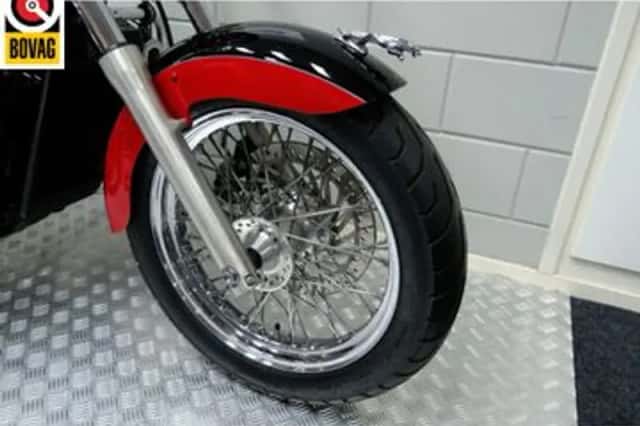 Honda VT 1100 C (1995) thumbnail 2