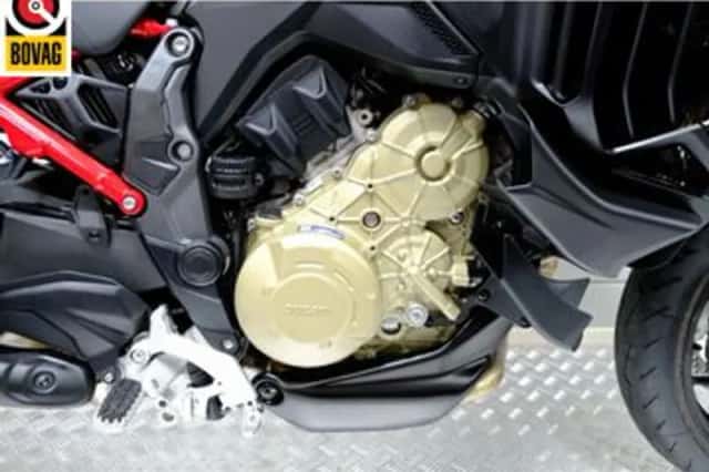 Ducati Multistrada V4 Pikes Peak (2025) thumbnail 6