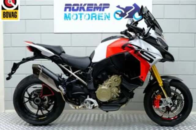 Ducati Multistrada V4 RS (2024) thumbnail 1