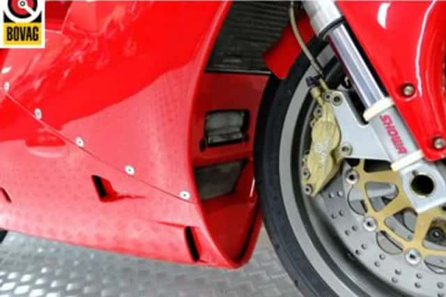 Ducati 748S (2002) thumbnail 3