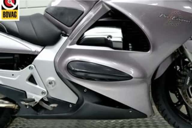 Honda ST 1300 PAN European (2003) thumbnail 3