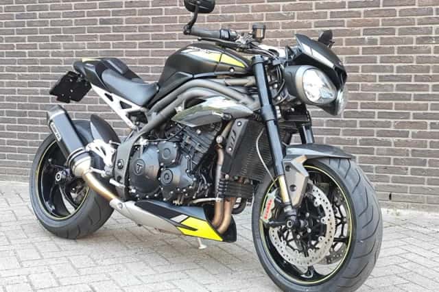 Triumph Speed Triple RS (2020) thumbnail 1
