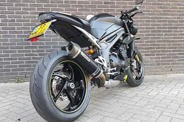 Triumph Speed Triple RS (2020) thumbnail 5