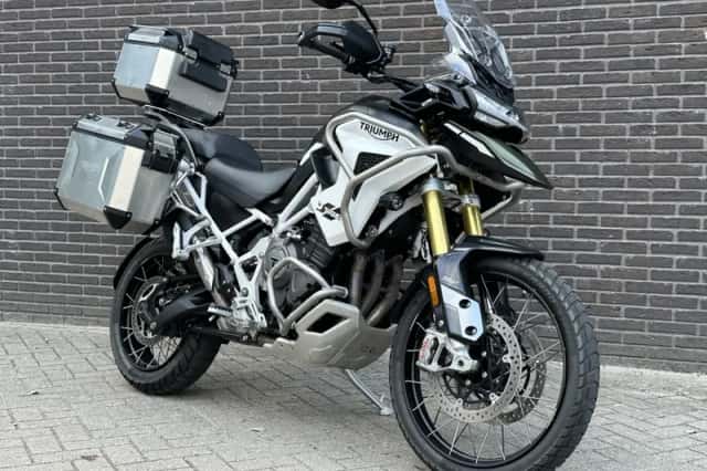 Triumph Tiger 1200 Rally Pro (2023) thumbnail 1