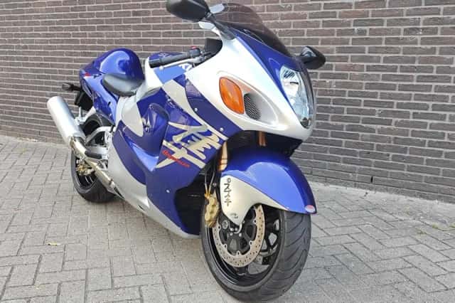 Suzuki GSX-R 1300 (2003) thumbnail 1
