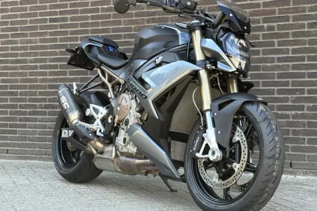 BMW S 1000 R (2023) thumbnail 1