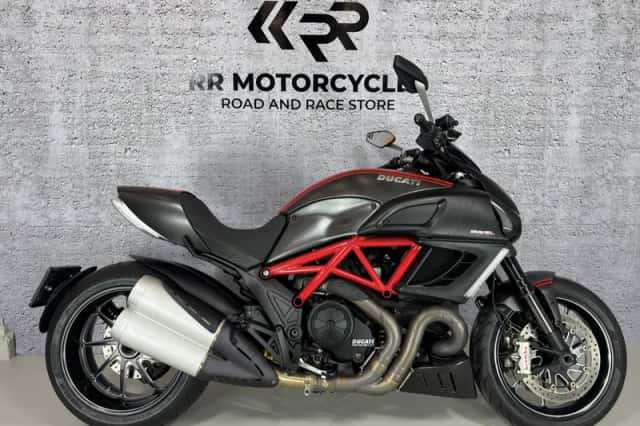 Ducati Diavel (2012) thumbnail 1