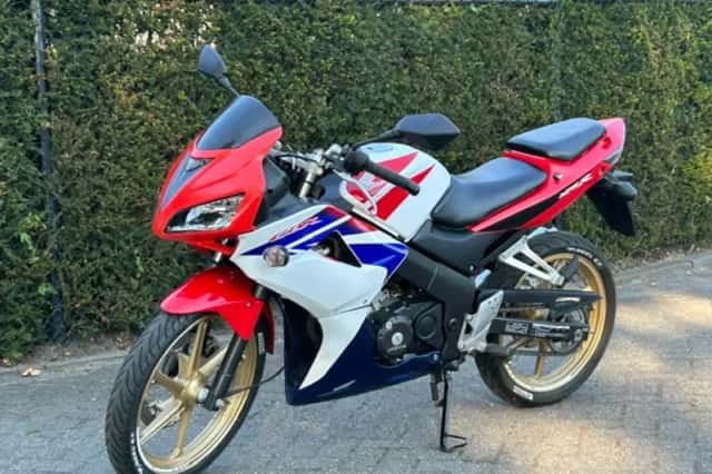 Honda CBR125R (2007) thumbnail 1