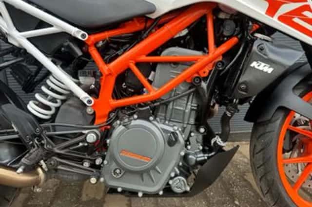 KTM 390 Duke (2019) thumbnail 3