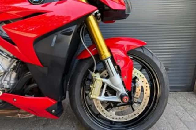 BMW S 1000 R (2015) thumbnail 2