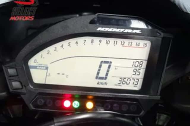 Honda CBR1000RR (2016) thumbnail 2